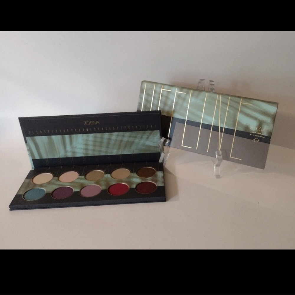 ZOEVA Gold and Black Coffee Table Book
